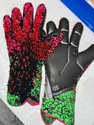 чабанский дом: Продаётся "НОВЫЙ" вратарские перчатки срочно размер 7 цена 1779 — 1