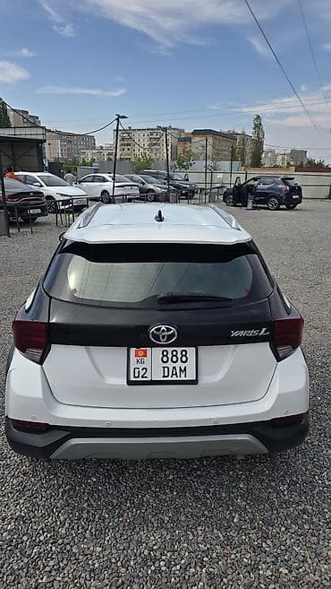 sprinter 4 4: Toyota Yaris: 2020 г., 1.5 л, Автомат, Бензин, Хэтчбэк — 3