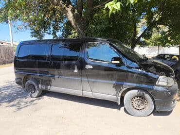 цена домкрата для легкового автомобиля: Toyota Grand Hiace: 2009 г., 2.7 л, Механика, Бензин, Минивэн — 2