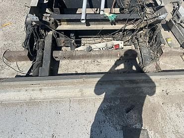 Гидроборт BAR Cargolift для грузового фургона/рефрижератора -