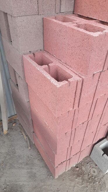 скамейки б у: Пескоблок Гладкий, Заборный, 150x190x390, Самовывоз, Бесплатная доставка, Платная доставка — 4