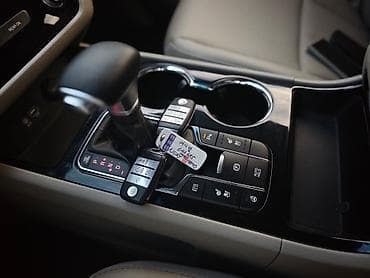 Продажа авто: Kia Carnival: 2020 г., Автомат, Минивэн — 4