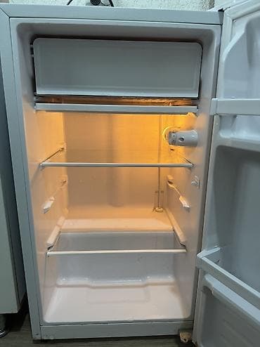 id 6: Продою холодильник состояние хорошая есть морозильник мини 12000 сом — 3