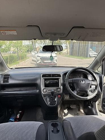 машина берем: Honda Stream: 2002 г., 2 л, Автомат, Бензин, Минивэн — 6