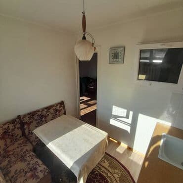 молодая гвардия московская: 1 комната — 5