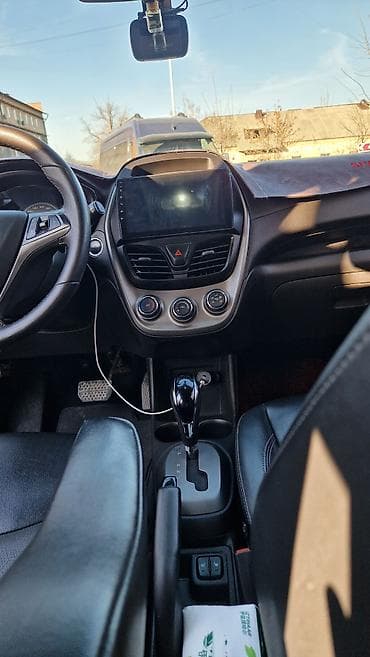 аренда honda jazz под такси: Chevrolet Spark: 2020 г., 1 л, Автомат, Бензин, Хэтчбэк — 5