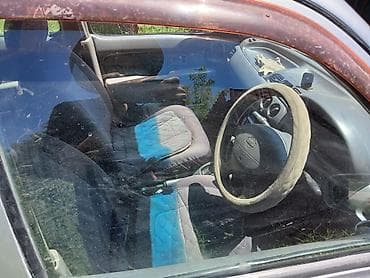 Nissan Март: 2001 г., 1 л, Автомат, Бензин, Хетчбек — 3