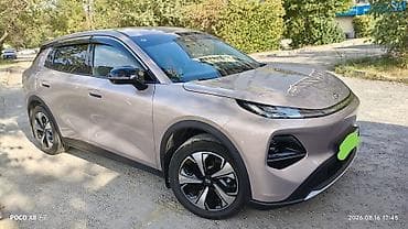 движок 220: Changan Qiyuan Q05: 2025 г., Робот, Электромобиль, Кроссовер — 3