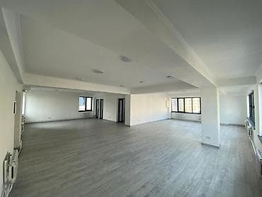 Кыймылсыз мүлк: Кеңселерди ижаралоо, 120 м², Бизнес борборунда, 1-катар — 4