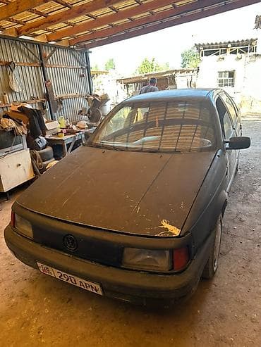 гак айон с: Volkswagen Passat: 1993 г. — 5
