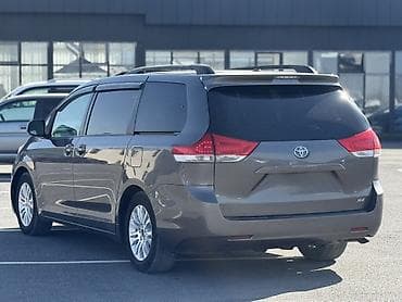 крыша на камри: Toyota Sienna: 2014 г., 3.5 л, Автомат, Бензин, Минивэн — 5