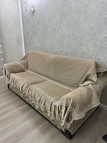 Прямые диваны: Прямой диван, Б/у — 1