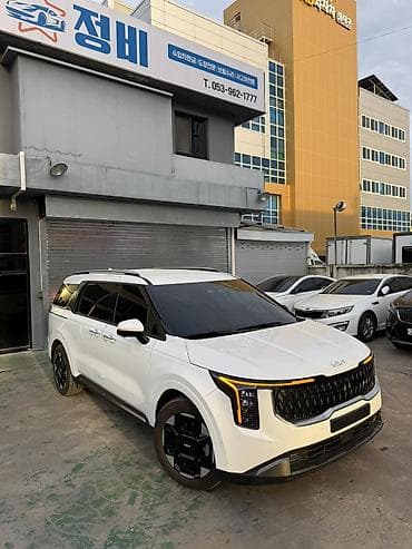 2025: Kia Carnival: 2025 г., 1.6 л, Автомат, Гибрид, Минивэн — 4
