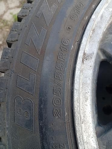 Шины и диски: Литые Диски R 16 AMG, отверстий - 5 — 3