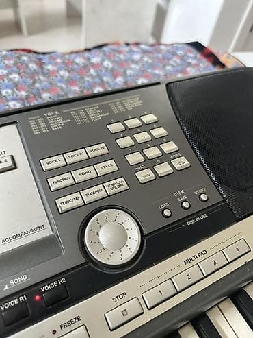 c stand: Синтезатор/аранжировщик Yamaha PSR-640 - Клавиатура: 61 — 3