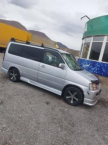 Honda Stepwgn: 2001 г., 2 л, Бензин, Минивэн