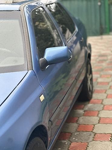 honda e: Volkswagen Vento: 1993 г., 1.8 л, Механика, Седан — 9