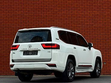 Продажа авто: Toyota Land Cruiser: 2022 г., 3.5 л, Автомат, Бензин, Внедорожник — 3