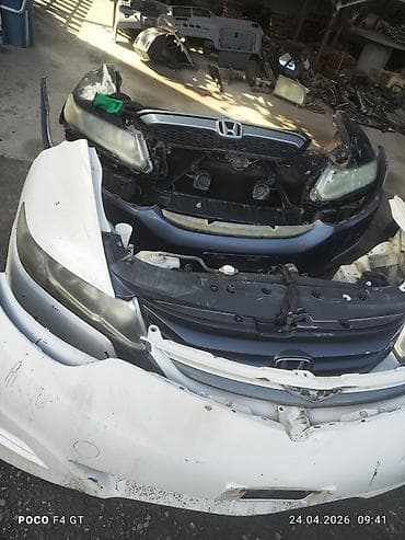 барьер фильтр: Бампер Toyota, Б/у, Оригинал — 3