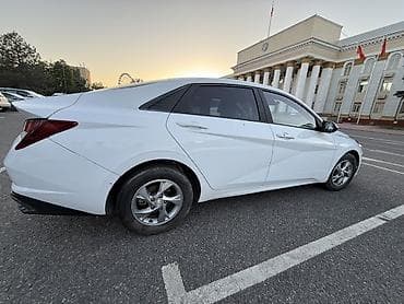 Продажа авто: Hyundai Avante: 2020 г., 1.6 л, Автомат, Бензин, Седан — 4