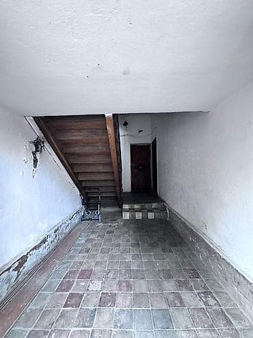 Кыймылсыз мүлк: 1 бөлмө, 27 м², Хрущевка, 2 кабат, Эски ремонт — 3