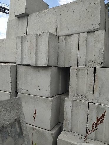 Железобетонные изделия - Фундаментные блоки (ФБС) разной длины и at lalafo.kg Железобетонные изделия - Фундаментные блоки (ФБС) разной длины и