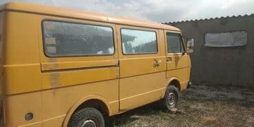 Volkswagen Transporter: 1986 г., 2.4 л, Механика, Дизель, Бус