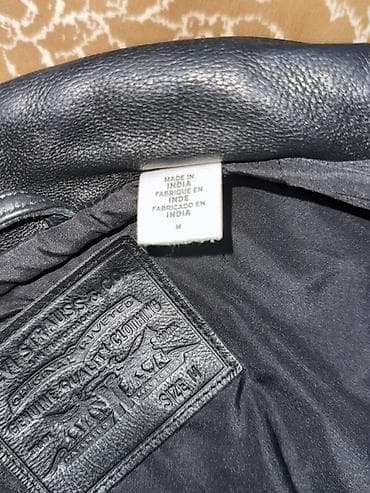 женский плащ кожаный длинный: Мужская куртка, M, LeviS, Новый, цвет - Черный — 1