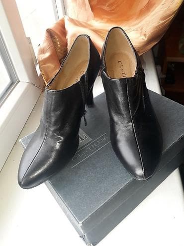 second hend: Продаю кожаные туфли фирмы Клотильда. CLoTILDe. 800 сом. 35 размер. В — 2