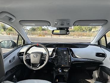 camry 2017: Toyota Prius: 2018 г., Гибрид, Лифтбек — 6