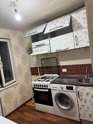 сдаю кв мкр: 1 комната, 32 м², 5 мкр Элитка, 3 этаж — 3