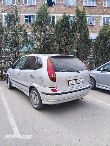 Nissan Tino: 2003 г., 1.8 л, Механика, Бензин, Хэтчбэк — 6