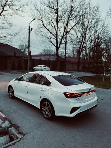 kia sarenta: Kia K3: 2020 г., 1.6 л, Автомат, Бензин, Седан — 4