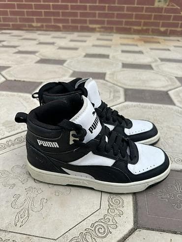 черные вельветовые брюки мужские: Мужские кроссовки, 38.5, Puma, Б/у, цвет - Черный, Самовывоз — 1