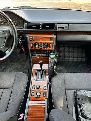 w124: Mercedes-Benz W124: 1995 г., Автомат, Седан — 8
