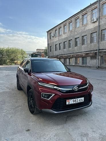 mini cooper: Toyota Urban Cruiser: 2023 г., 1.5 л, Автомат, Гибрид, Кроссовер — 1