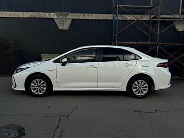 coroll: Toyota Corolla: 2019 г., 1.8 л, Вариатор, Гибрид, Седан — 3