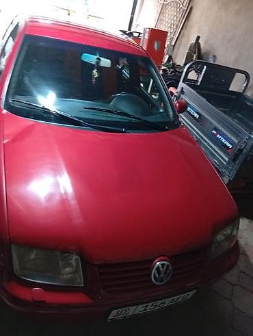 Volkswagen Bora: 2000 г., 2 л, Автомат, Бензин, Седан — 3