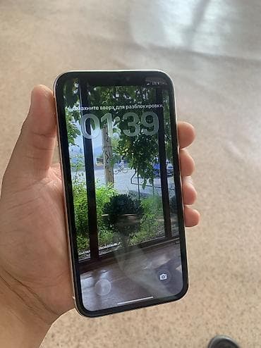 panasonic s5: IPhone 11, белый128гб Батарея 100% меняли Фейс трутон работают - — 2