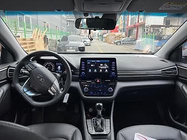 Продажа авто: Hyundai Ioniq: 2020 г., 1.6 л, Типтроник, Гибрид, Хэтчбэк — 4