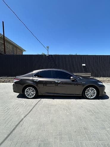 Продажа авто: Toyota Camry: 2018 г., 2.5 л, Автомат, Гибрид, Седан — 6