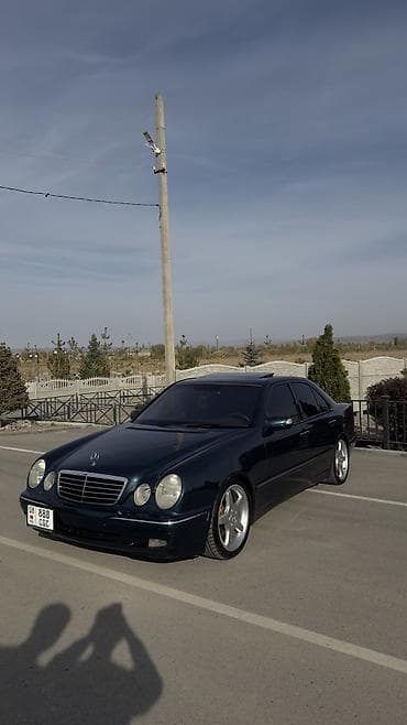 мотор s класса: Mercedes-Benz E-Class: 2000 г., Бензин — 10