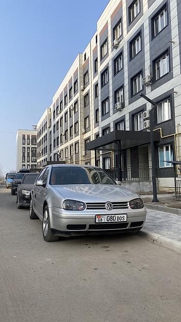 Volkswagen Golf: 2003 г., 2 л, Механика, Бензин, Хэтчбэк