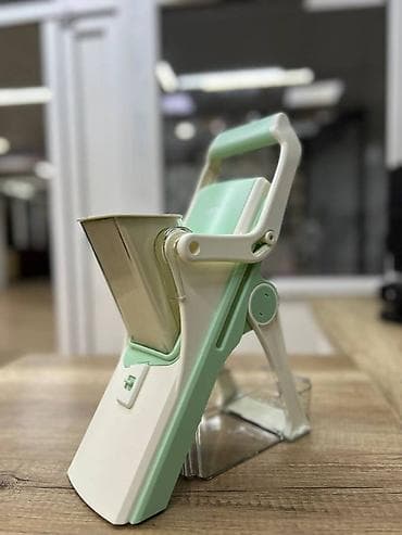 измельчитель лука: В наличии аппарат для нарезки овощей С комплектом насадок различных — 4