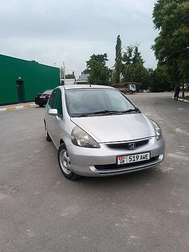 Haima: Honda Fit: 2002 г., 1.3 л, Автомат, Бензин, Хэтчбэк at lalafo.kg — 4 Haima: Honda Fit: 2002 г., 1.3 л, Автомат, Бензин, Хэтчбэк — 4