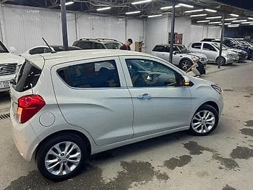 chevrolet cobilt: Chevrolet Spark: 2020 г., 1 л, Вариатор — 6