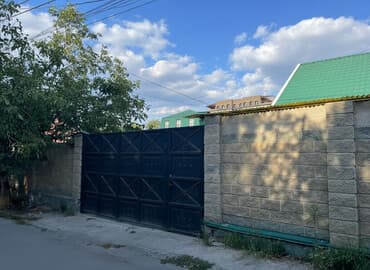 Үйдү ижарага алам: 120 м², 7 бөлмө, Жылытылган, Жылуу пол, Брондолгон эшиктер — 1