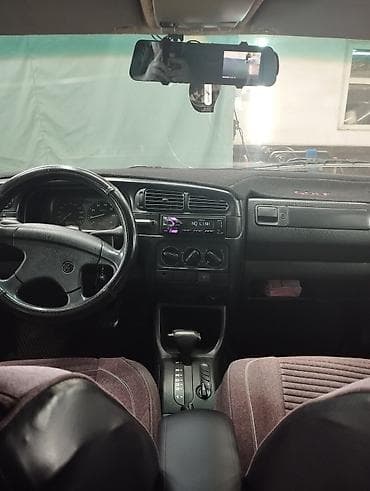 yamaha vx: Volkswagen Vento: 1992 г., 1.8 л, Автомат, Бензин, Седан — 4