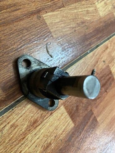 продать швейную машинку на запчасти: Натяжитель с неизвестного японского автомобиля Гидронатяжитель См — 2