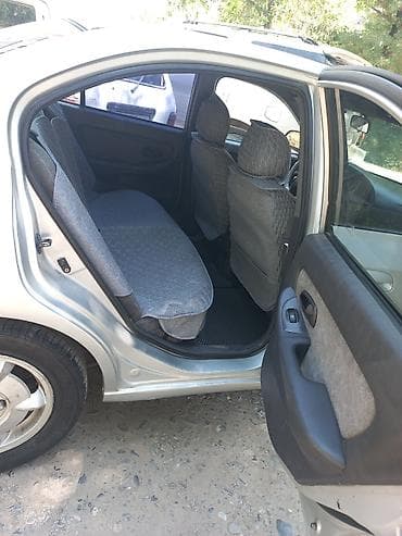 neta x: Hyundai Elantra: 2002 г., 2 л, Механика, Бензин, Седан — 8